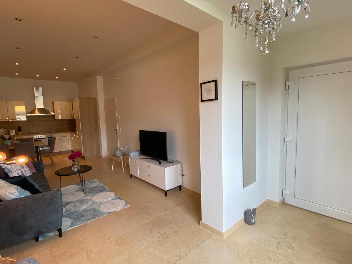 Adria Villa Apartment Velden am Worthersee Bagian luar foto